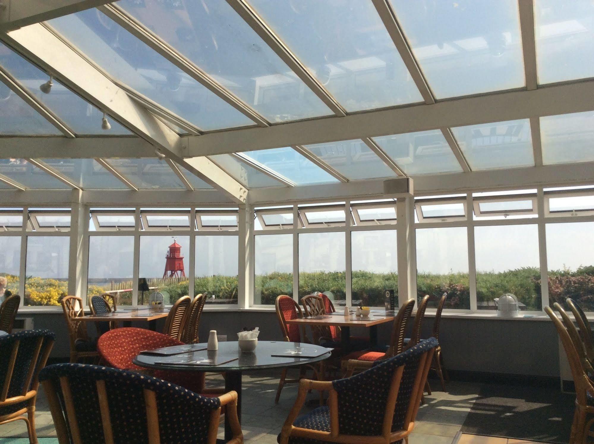 The Little Haven Hotel On The Beach 사우스실즈 외부 사진